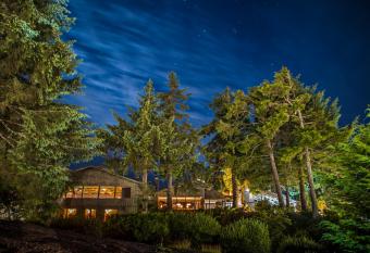 Salishan Coastal Lodge allows 18 year olds to book a room