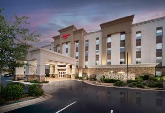 Hampton Inn Bryant has Balcony rooms