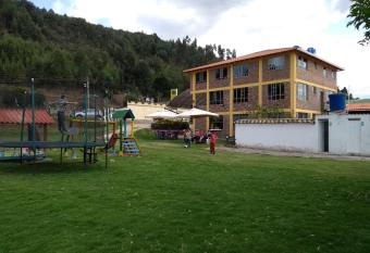 Villa Libertad has Balcony rooms