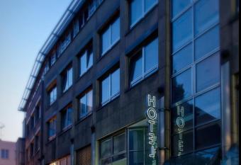 Opera Hotel K  ln allows 18 year olds to book a room