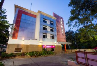 Ginger Mysore allows 18 year olds to book a room