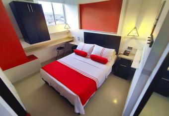 HOTEL COLOURS Cali has Balcony rooms