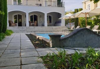 Maison d Ail Guest House has Balcony rooms