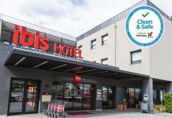 Hotel Ibis Lisboa Sintra allows 18 year olds to book a room