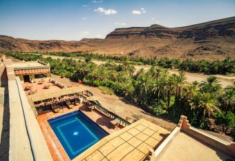 La Terrasse des Delices has Balcony rooms
