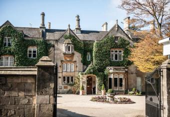 The Bath Priory - A Relais & Chateaux Hotel allows 18 year olds to book a room