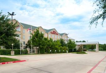Hilton Garden Inn Denton has Balcony rooms