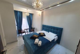 Bella Donna Hotel allows 18 year olds to book a room