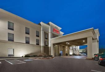 Hampton Inn & Suites Springboro/Dayton Area South has Balcony rooms