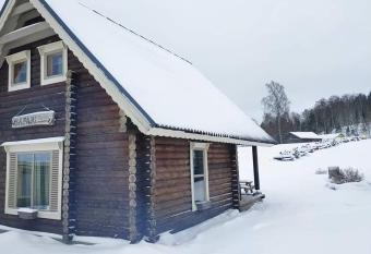 Safari House has Balcony rooms