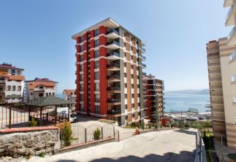 North Pearl Residence has Balcony rooms