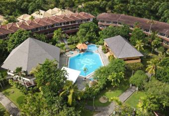 Palm Beach Hotel Bali has Balcony rooms