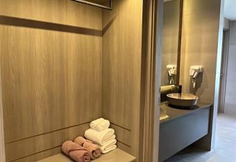 Fifth Pattaya Jomtien has Balcony rooms