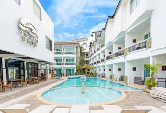 Boracay Ocean Club Beach Resort has Balcony rooms