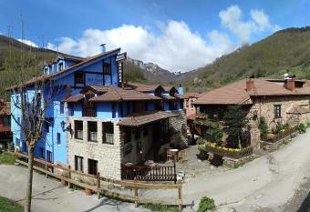 Hostal Remo  a has Balcony rooms