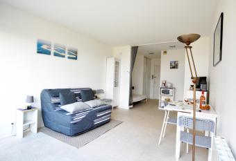 Studio Port 1 has Balcony rooms