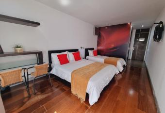 Hotel Austral Suites has Balcony rooms