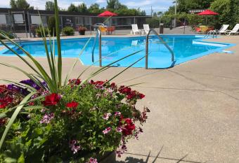 Motel Adam has Balcony rooms