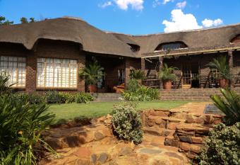 Matlapa Lodge has Balcony rooms