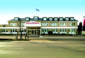 Traveller Hotel has Smoking rooms