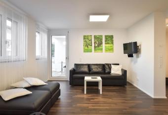 Deluxe Ferienwohnung Apartment Stuttgart Centre/Milaneo has Balcony rooms