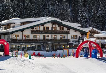 Hotel Mitterhof has Balcony rooms