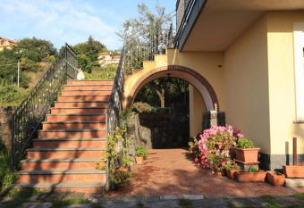 Biologico Dell Etna has Balcony rooms