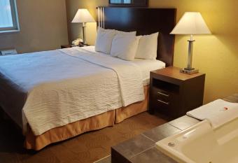 Days Inn by Wyndham Sheridan allows 18 year olds to book a room