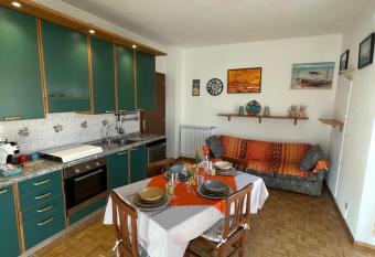 Il Sole di Sanremo has Balcony rooms