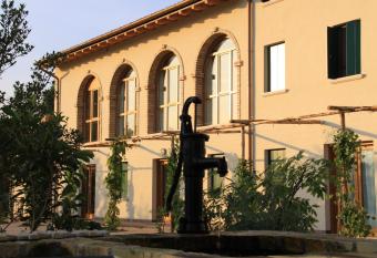 Agriturismo L Acero Rosso has Balcony rooms