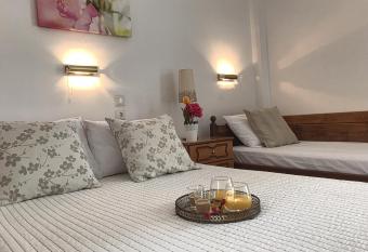 Cape Blue Apartments has Balcony rooms