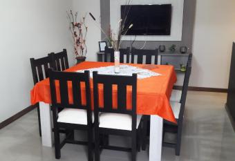 Aires de Maipu has Balcony rooms