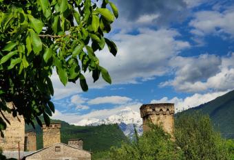 Ailama Guesthouse has Balcony rooms