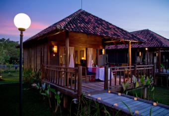 Gardenia Resort and Spa allows 18 year olds to book a room