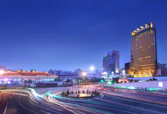 Zhuhai Charming Holiday Hotel-Free Welcome Fruit Plate has Smoking rooms