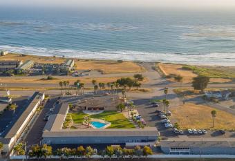 San Simeon Lodge has Balcony rooms