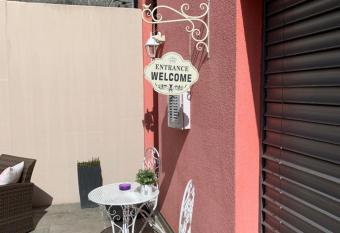 MT s Cosy Place has Balcony rooms