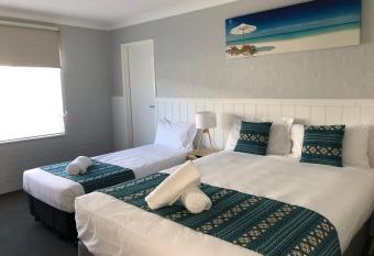 Marco Polo Motor Inn Taree allows 18 year olds to book a room