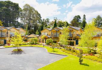 Falls Mountain Retreat Blue Mountains allows 18 year olds to book a room
