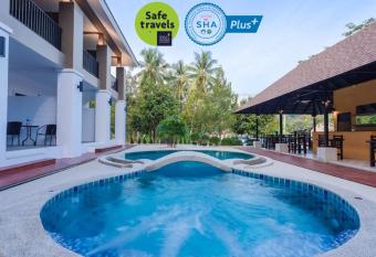 The Retreat Khaolak Resort - SHA Extra Plus has Balcony rooms