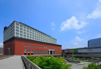 Hotel Nikko Nara allows 18 year olds to book a room