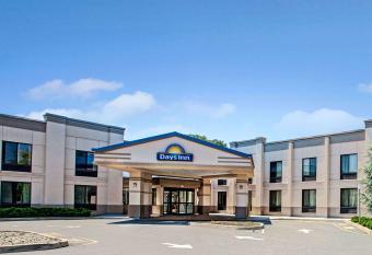 Days Inn by Wyndham Parsippany has Smoking rooms