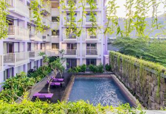 Conjioo Hotel Kuta Formerly Instyle Hotel has Smoking/Balcony rooms