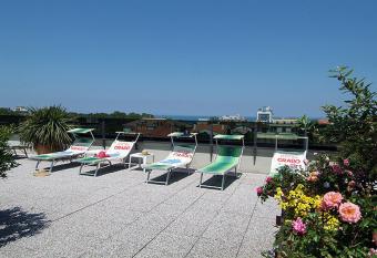 Hotel Grado has Balcony rooms