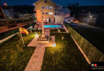 Hostel Camino de Finisterre allows 18 year olds to book a room