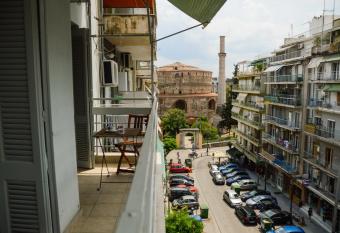 An apartment for 2-4 friends. allows 18 year olds to book a room