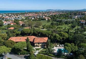 Residenze Al Colle Dei Pini has Balcony rooms