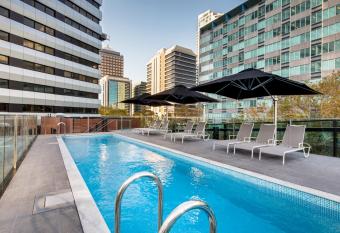 Vibe Hotel North Sydney allows 18 year olds to book a room