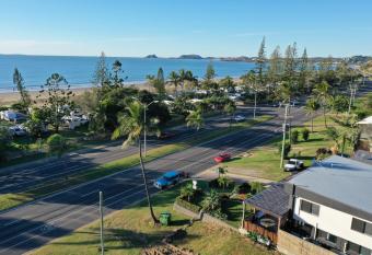 Yeppoon Beachhouse has Balcony rooms