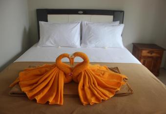 Adi Bali Homestay allows 18 year olds to book a room